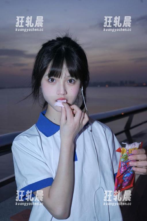 166fun发布‘吃瓜我的方式’，你敢尝试吗？