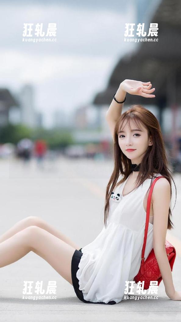 有些黑料在17c入口处晃荡，怎么看都是些看了让人恍惚的怪事。
