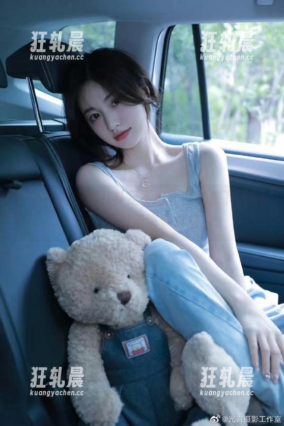 想要八卦足不出户？就来下载51cg，黑料无限量供应！