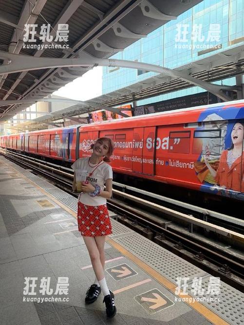 51吃瓜 导航方向:51吃瓜,朝阳群众上演轻松幽默的大戏!