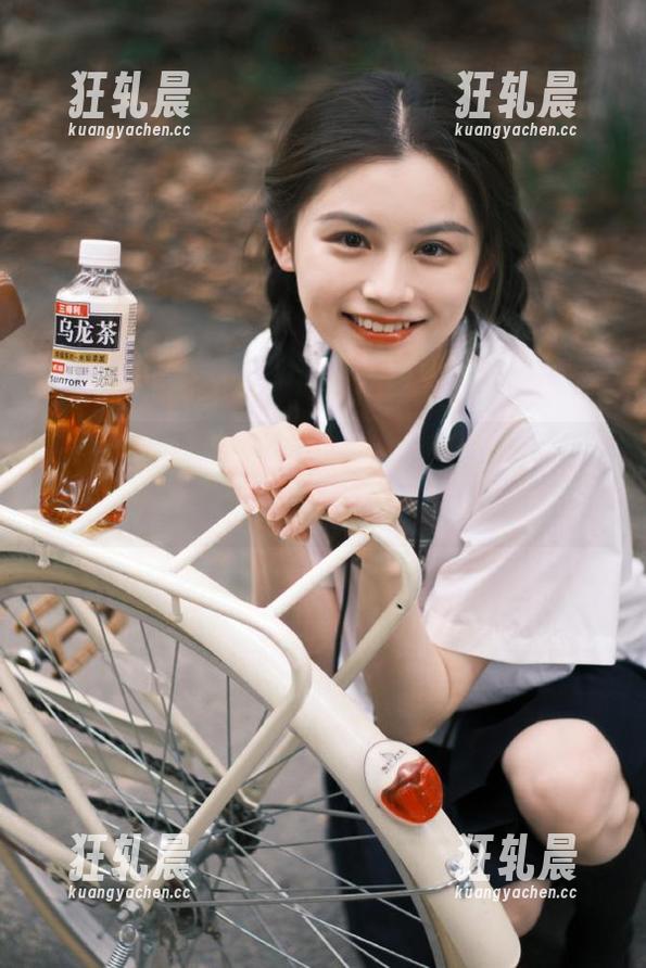 在线猎奇时刻，51吃瓜群众带你看热闹