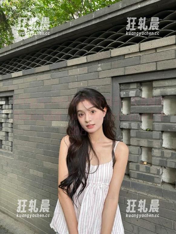收藏的不是瓜，而是刚刚发生的小插曲，www.tttzzz.com上演的日常！