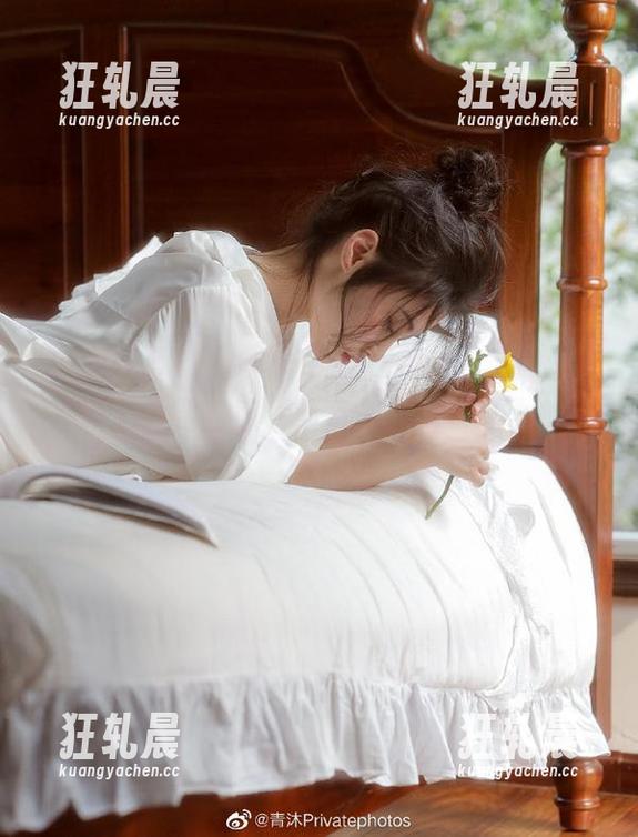 分享一下我在www.51cg1.info上看到的瓜，简直是剥开了仙女的外衣！