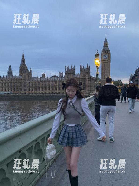 菲儿的表情真是绝了，“xgua99.tv”发布后，虽然我只想安静地吃瓜，但一颗心还是溜了进去。