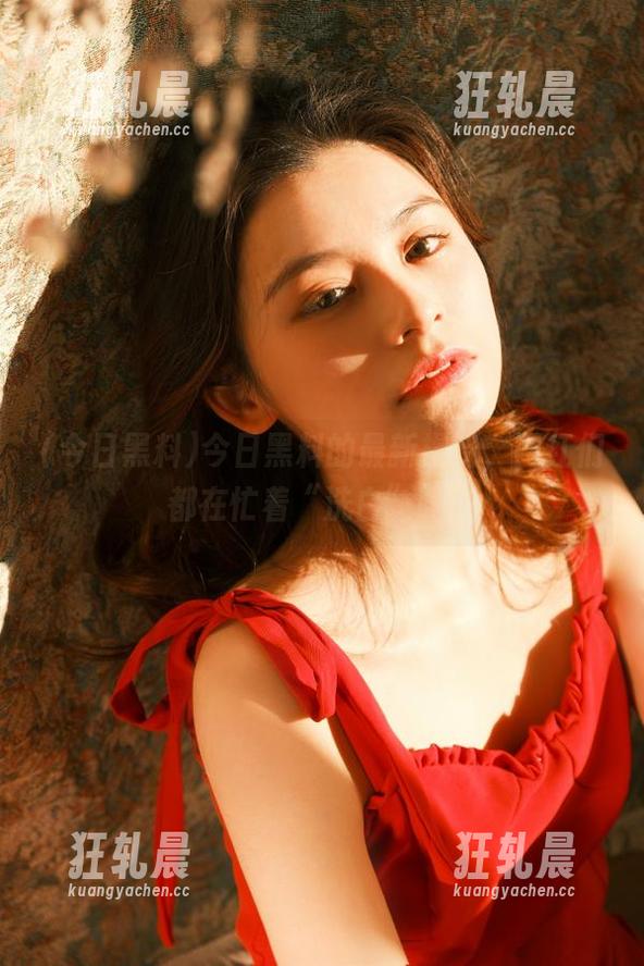 今日黑料的最新揭晓，网红们都在忙着“洗白”吗？