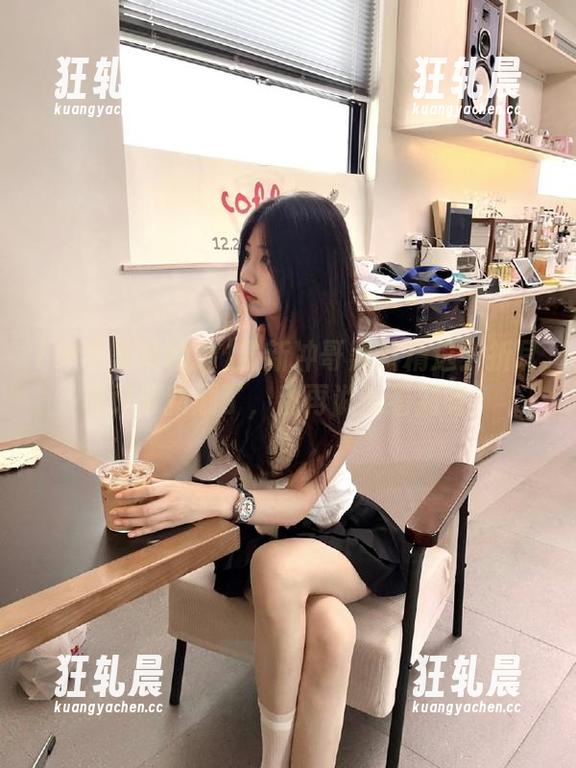 最新冲哥黑料精选：折耳根又有新剧了，别再说没看到呀！