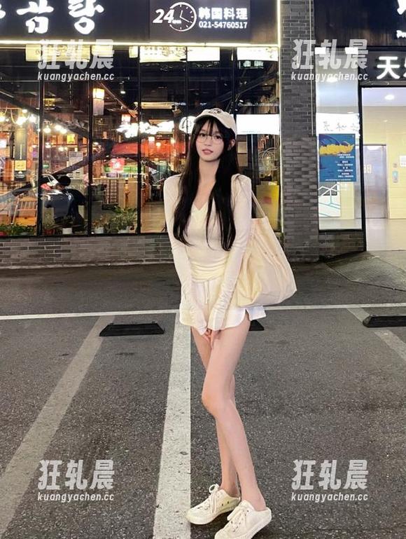 吃瓜天堂网站：左手看小说，右手刷八卦，完美平衡人生