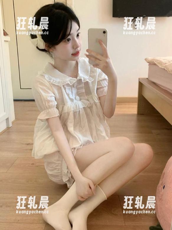 吃瓜网页今天的热门瓜堆里，快来聊聊看你从中撇得啥！