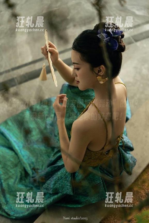 想看看朋友圈被“轰动”的瓜？登录新cg网，满足你的好奇吧！