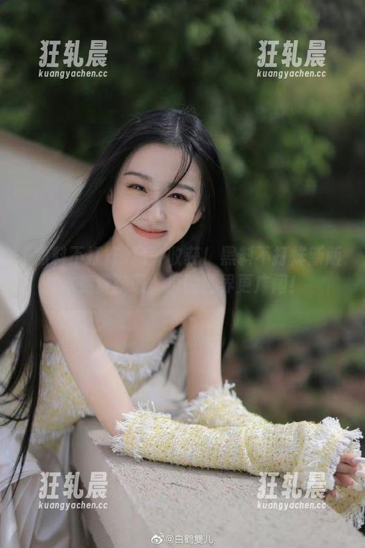 黑料不打烊 意外收获!黑料不打烊新版本免费获取,瓜的世界更广阔!