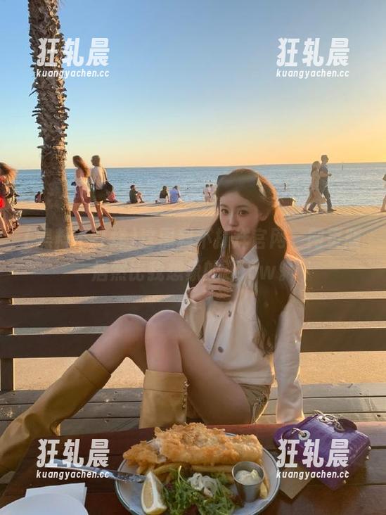 这黑料不打烊官网，网页版居然比我想象的还low。