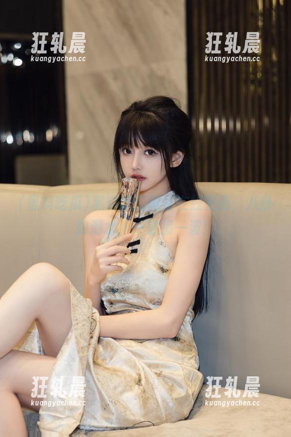 黑料吃瓜网站在线更新，八卦如潮水，一波接一波！