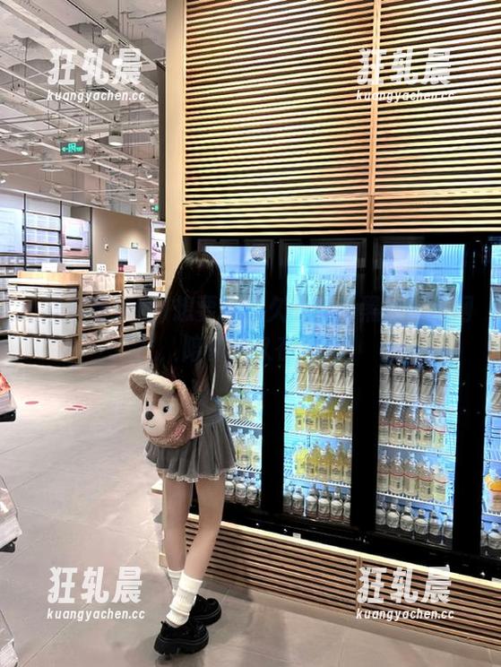 黑料吃瓜网 想要吃久久的瓜?黑料吃瓜网,陪你永久在线!