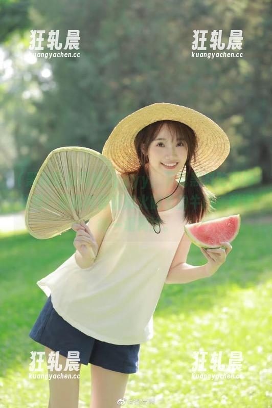 yyyy，下载黑料吃瓜网址吧！最新内容犹如火锅里的牛肉，鲜嫩得一塌糊涂。