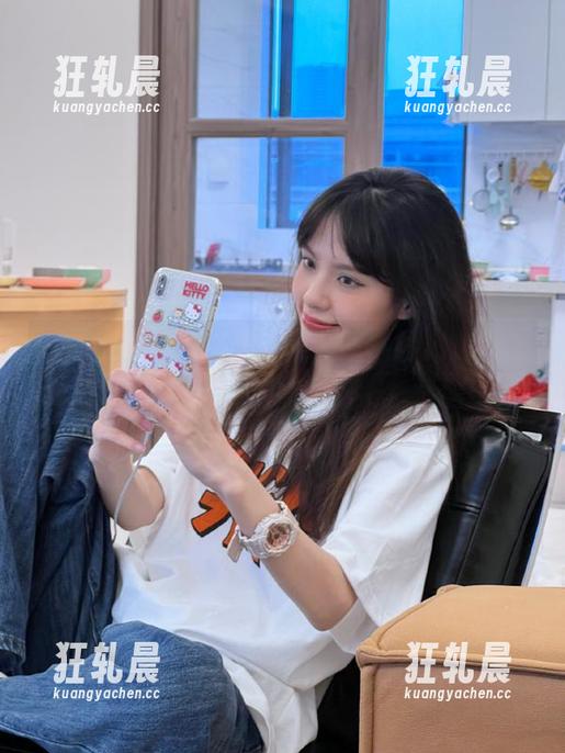 哎呀，黑料正能量发布的index.php简直刷新我的三观，捂脸中～