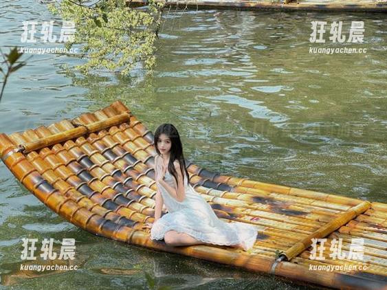 据说黑料社区苹果版的入口能直达八卦的最深处，真的假的？