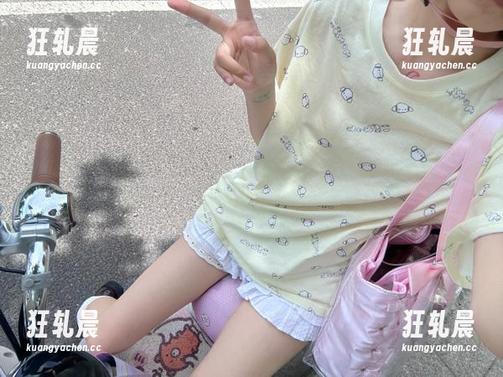 黑料社正能量 黑料社正能量导航带你领略曝光破解版的快乐,顺便抛弃家里的无聊!
