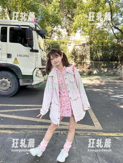 登录黑料网曝，吃瓜的同时还能顺便开个小脑洞？